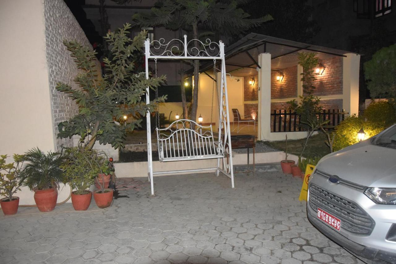 Hotel Siraaj Lalitpur Dış mekan fotoğraf